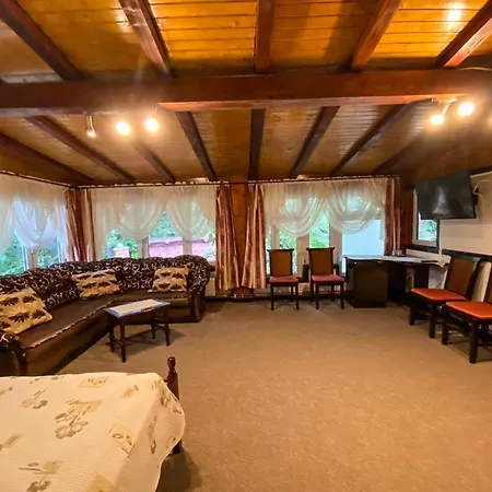 Pensiunea Crocus - Sauna & Billiard Penzion
